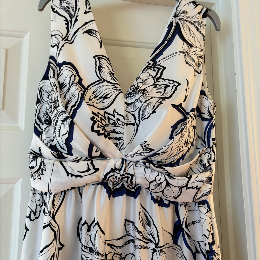 Dress white